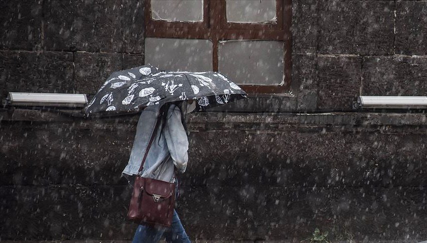 İstanbul için fırtına uyarısı: Sıcaklıklar düşecek, yağışlar etkili olacak! (Bu hafta hava nasıl olacak?)